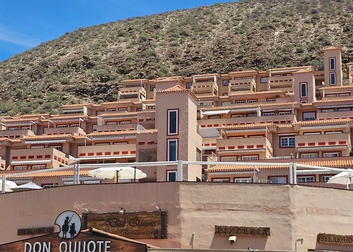 Apartament The Heights 2 Bedroom *