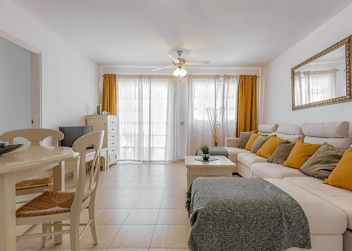 Апартаменты The Heights 2 Bedroom Лос Кристианос