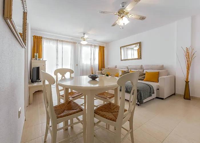 The Heights 2 Bedroom Апартаменты Лос Кристианос